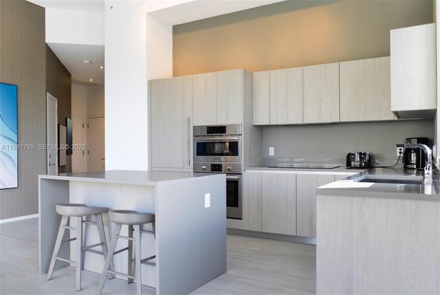 4010 S Ocean Drive R302, Hollywood, FL 33019