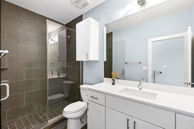 2002 E 7th ST 204, Austin, TX 78702