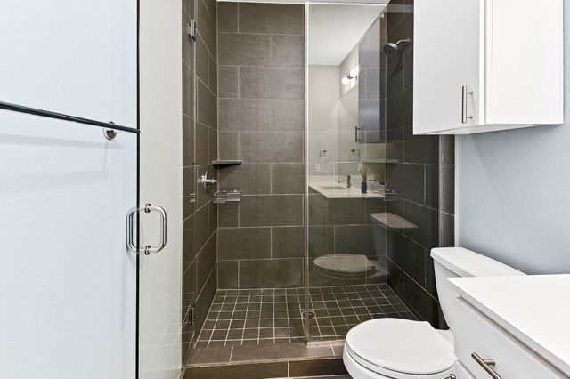 2002 E 7th ST 204, Austin, TX 78702