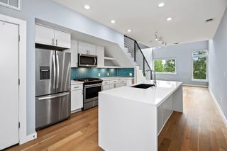 2002 E 7th ST 204, Austin, TX 78702