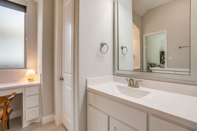 13605 Marys Ridge Road, Fort Worth, TX 76008