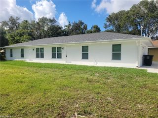 2154/2156 Edison AVE, Fort Myers, FL 33901
