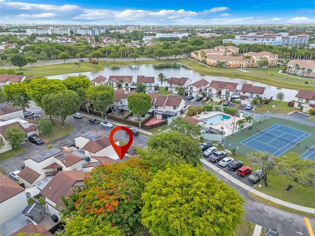 525 NW 100th Ct 525, Miami, FL 33172