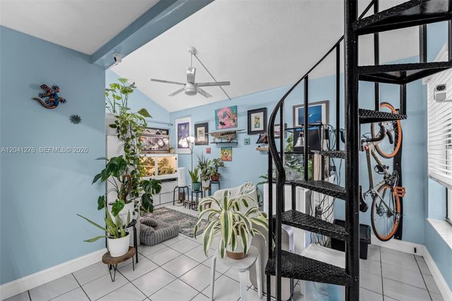 525 NW 100th Ct 525, Miami, FL 33172