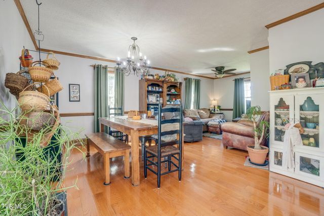300 Sunrise Avenue, Church Hill, TN 37642