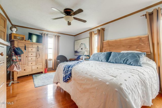 300 Sunrise Avenue, Church Hill, TN 37642