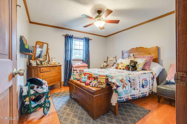 300 Sunrise Avenue, Church Hill, TN 37642