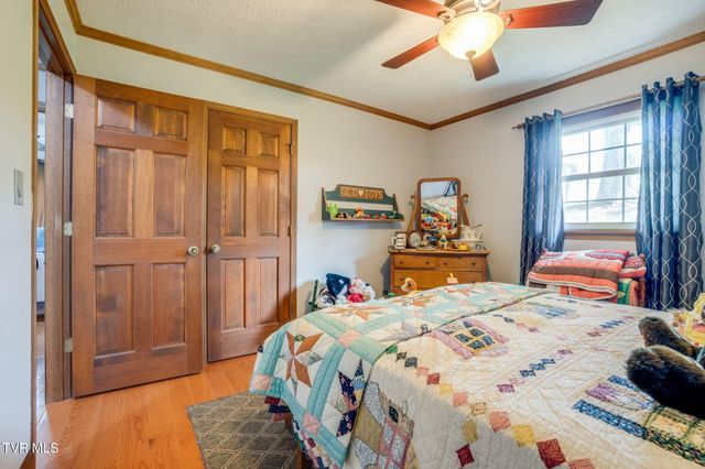 300 Sunrise Avenue, Church Hill, TN 37642
