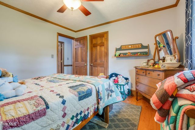 300 Sunrise Avenue, Church Hill, TN 37642