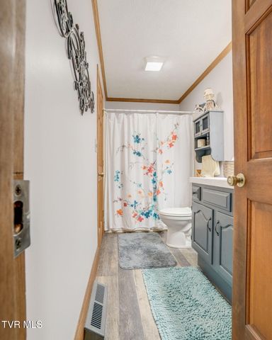 300 Sunrise Avenue, Church Hill, TN 37642