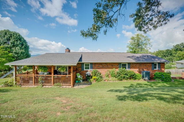 300 Sunrise Avenue, Church Hill, TN 37642