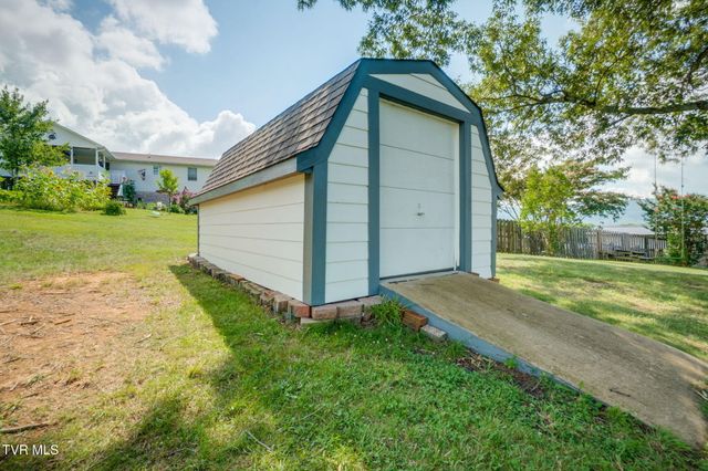 300 Sunrise Avenue, Church Hill, TN 37642