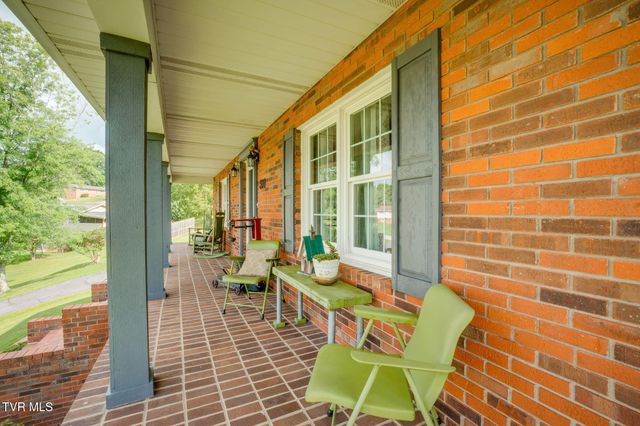 300 Sunrise Avenue, Church Hill, TN 37642