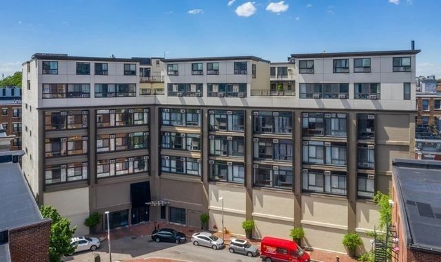 12 Stoneholm St 517, Boston, MA 02115