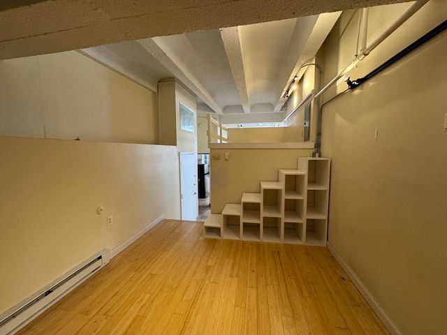 12 Stoneholm St 517, Boston, MA 02115