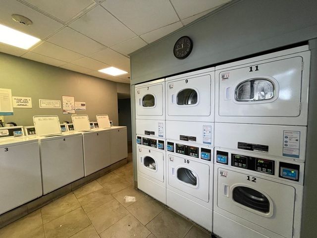 12 Stoneholm St 517, Boston, MA 02115