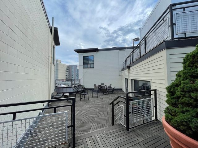 12 Stoneholm St 517, Boston, MA 02115
