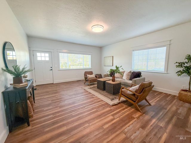 5937 5th Ave., Nampa, ID 83686