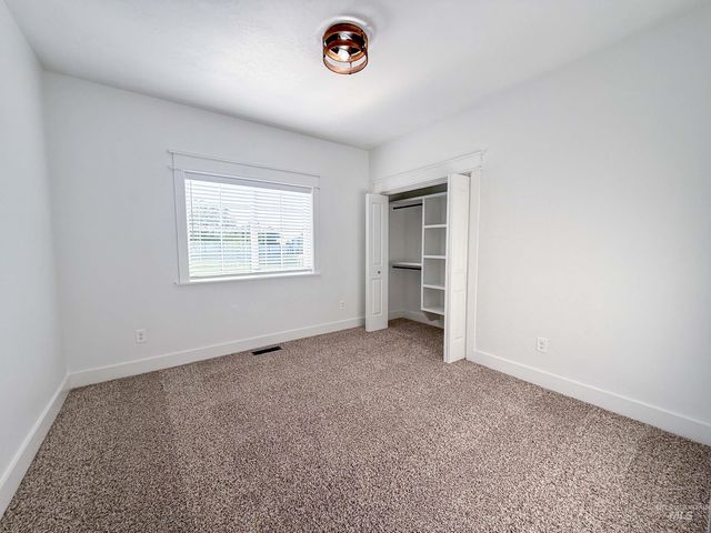 5937 5th Ave., Nampa, ID 83686