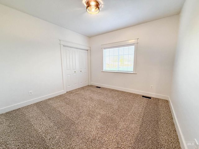 5937 5th Ave., Nampa, ID 83686