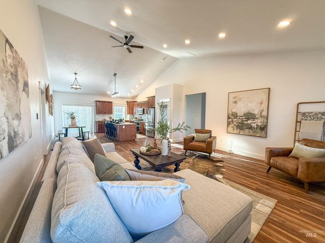 5937 5th Ave., Nampa, ID 83686