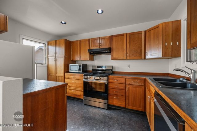 1917 E 58th Avenue, Anchorage, AK 99507