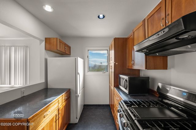 1917 E 58th Avenue, Anchorage, AK 99507