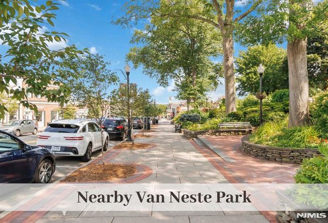 446 Upper Boulevard, Ridgewood, NJ 07450