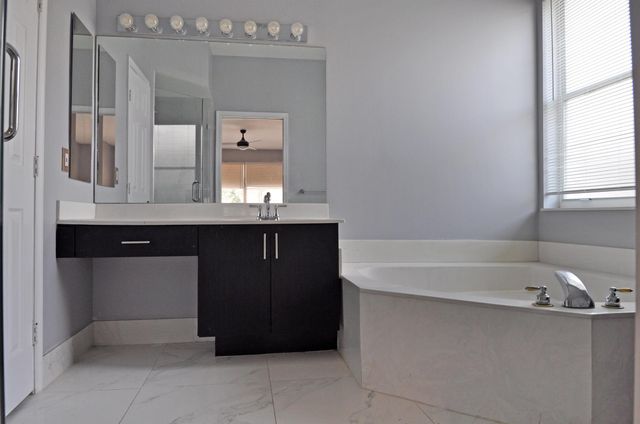 12522 NW 18th Manor, Pembroke Pines, FL 33028