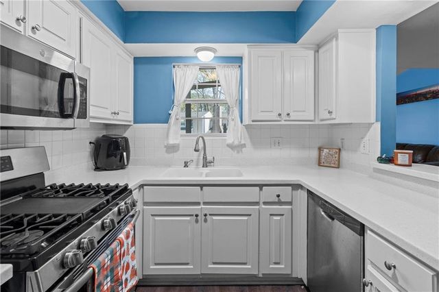 547 Picketts Bend Circle, Marietta, GA 30008