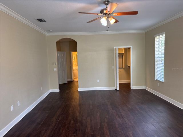18013 FOREST RETREAT LANE, Tampa, FL 33647