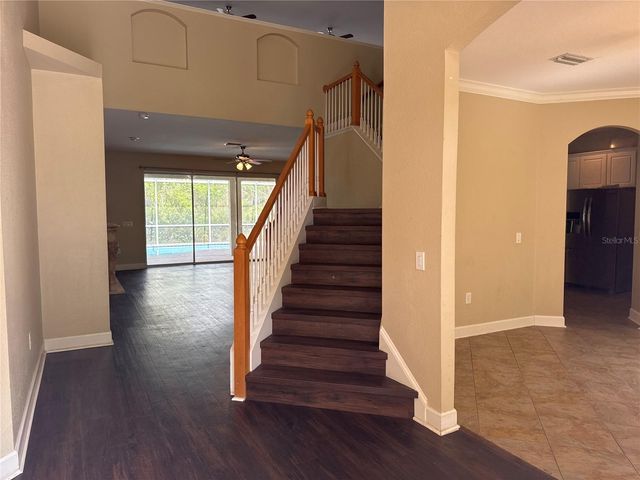 18013 FOREST RETREAT LANE, Tampa, FL 33647