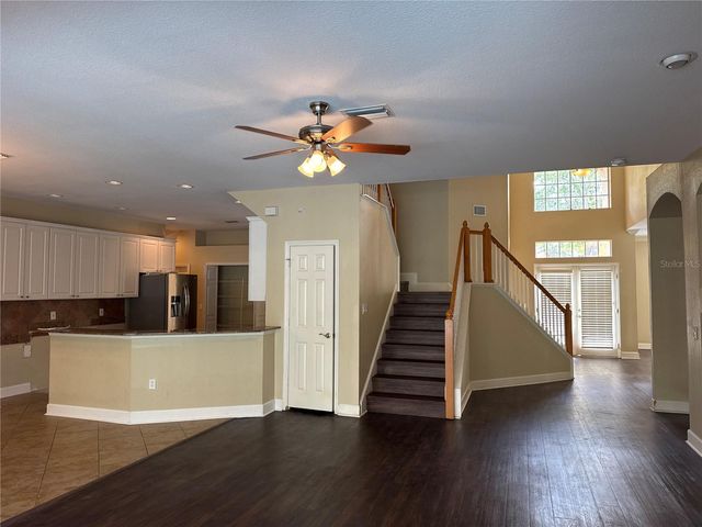 18013 FOREST RETREAT LANE, Tampa, FL 33647