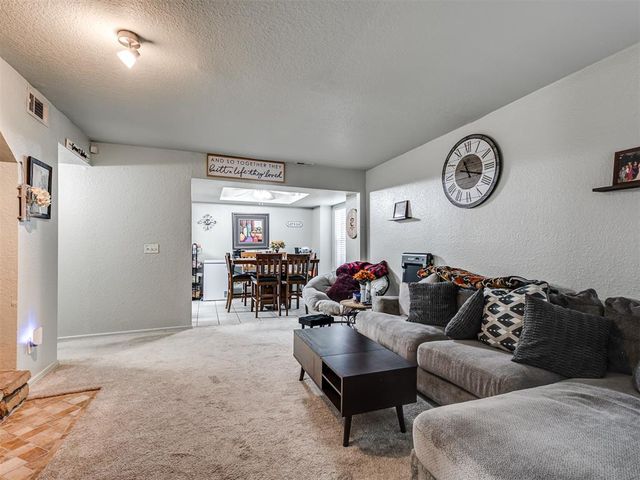 14335 N Pennsylvania Street 33B, Oklahoma City, OK 73134