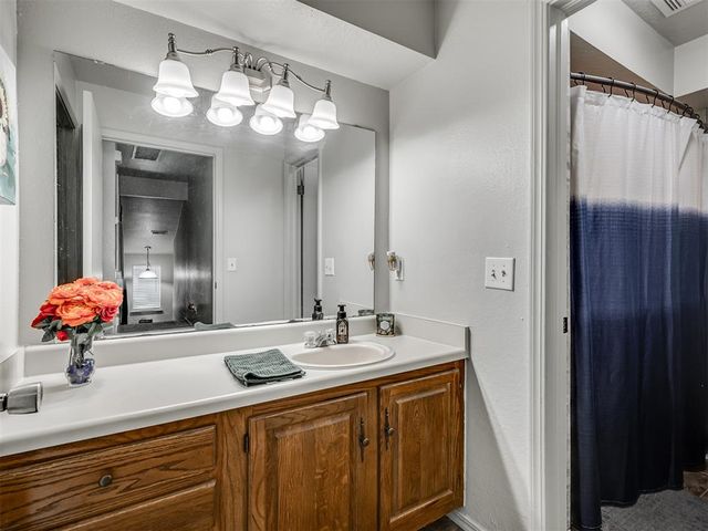 14335 N Pennsylvania Street 33B, Oklahoma City, OK 73134