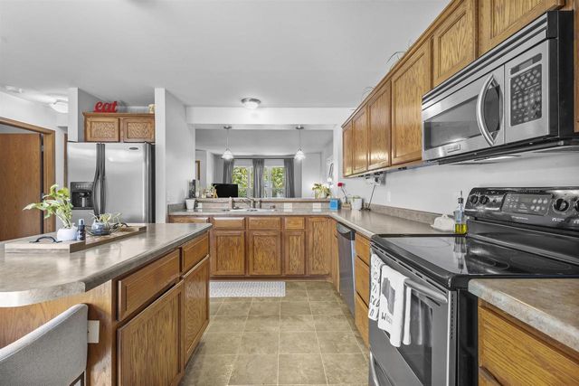 1474 Wild Iris Street, Sun Prairie, WI 53590