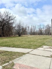 3098 Parker Street, Detroit, MI 48214