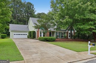 535 Willowwind Drive, Loganville, GA 30052