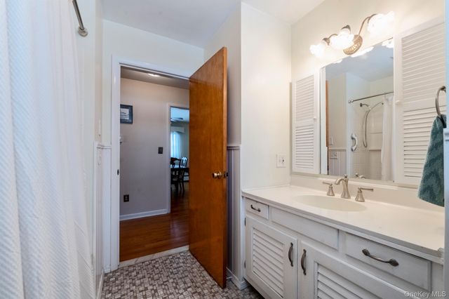 2 Clifton Terrace, Kingston, NY 12401