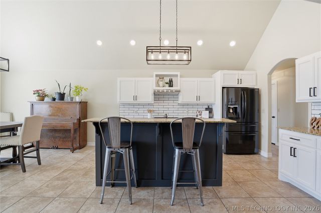 12601 Amling Drive, Oologah, OK 74053