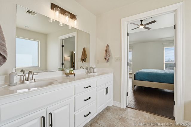 12601 Amling Drive, Oologah, OK 74053