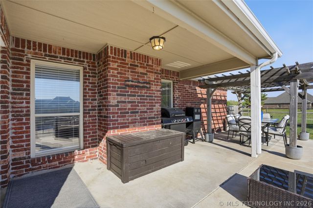 12601 Amling Drive, Oologah, OK 74053