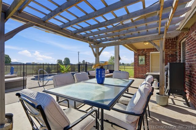 12601 Amling Drive, Oologah, OK 74053