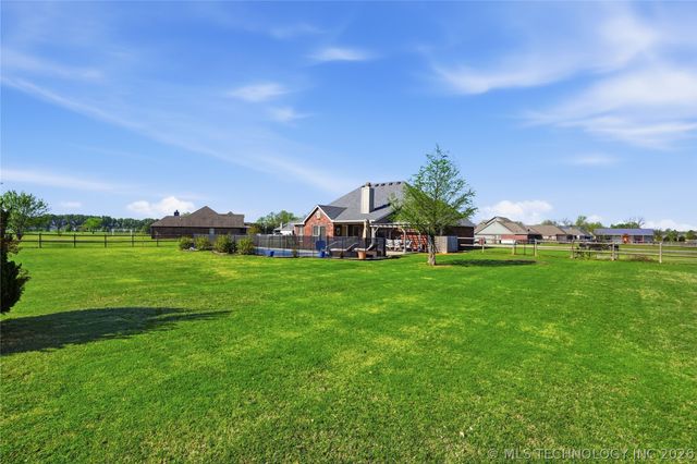 12601 Amling Drive, Oologah, OK 74053