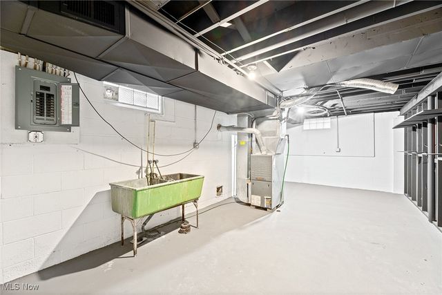 2756 Smith Road, Fairlawn, OH 44333