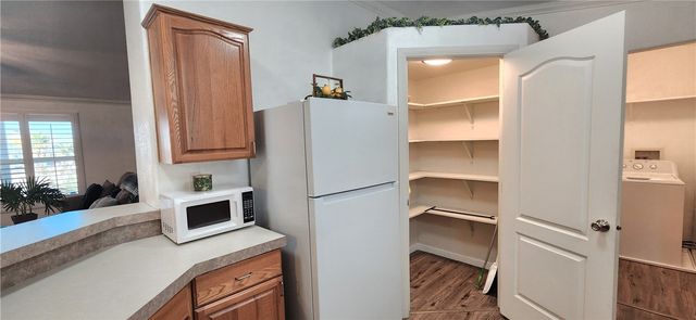 3380 Ridge View Avenue, Bullhead City, AZ 86429