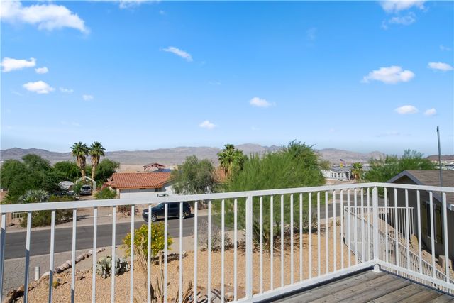 3380 Ridge View Avenue, Bullhead City, AZ 86429