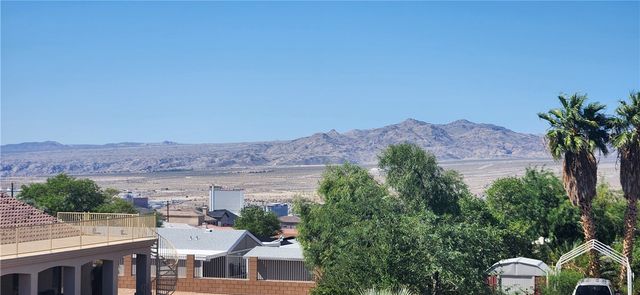 3380 Ridge View Avenue, Bullhead City, AZ 86429