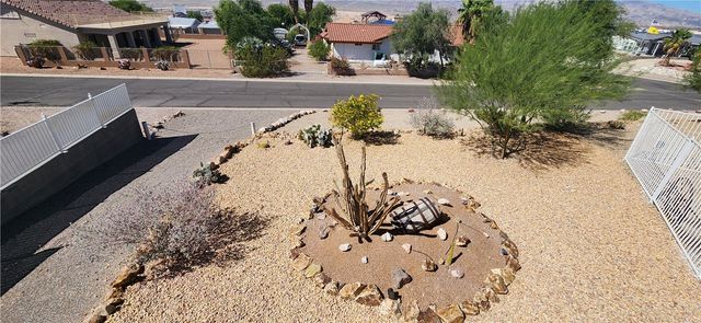 3380 Ridge View Avenue, Bullhead City, AZ 86429