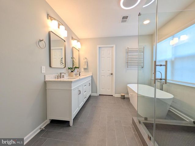 405 HANRAHAN CT SE, Leesburg, VA 20175